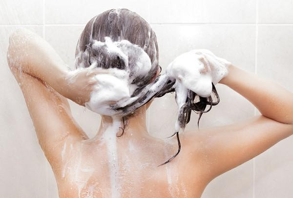 Cách xử lý tóc hư tổn đơn giản ngay tại nhà