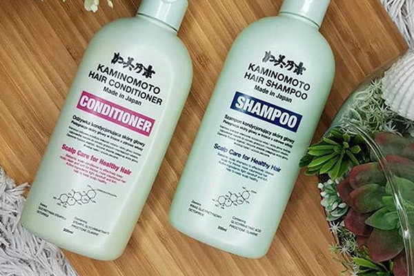 Dầu Gội Kaminomoto Medicated Shampoo