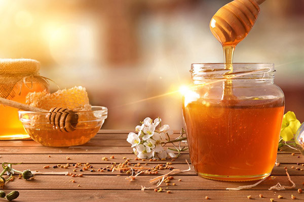 Dưỡng Tóc Uốn Bằng Mật Ong 1