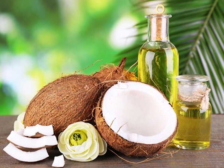 Sử dụng dầu dừa nóng